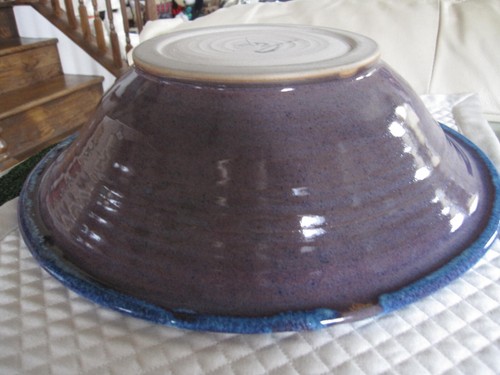 13" Studio Art Pottery Bowl Hand Painted Glazed Signed Abstract Blue - Picture 8 of 10