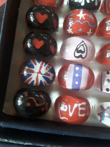 Girls & boys plastic rings. Bold patterns hearts, stars, flakes, dots retro x1☆☆ - Picture 4 of 4