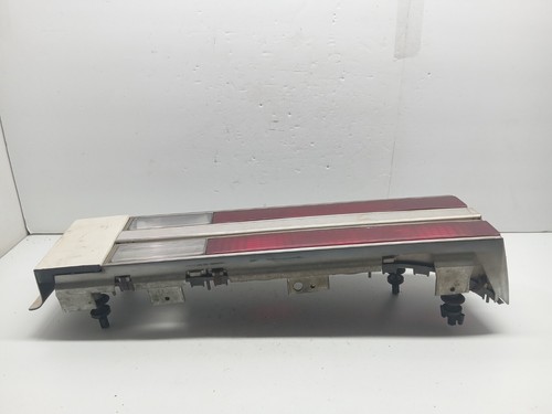 1982-1983 BUICK CENTURY REAR RIGHT PASSENGER SIDE TAIL LIGHT OEM, 166-01076A - Picture 4 of 8