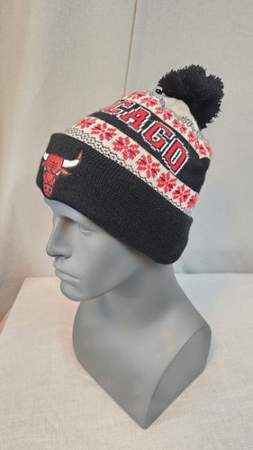 NBA Chicago Bulls Adidas GEBRAUCHT Jugend 8 - 10 schwarz hellbraun Winter Strick Kappe Mütze mit Bommel - Bild 7 von 8