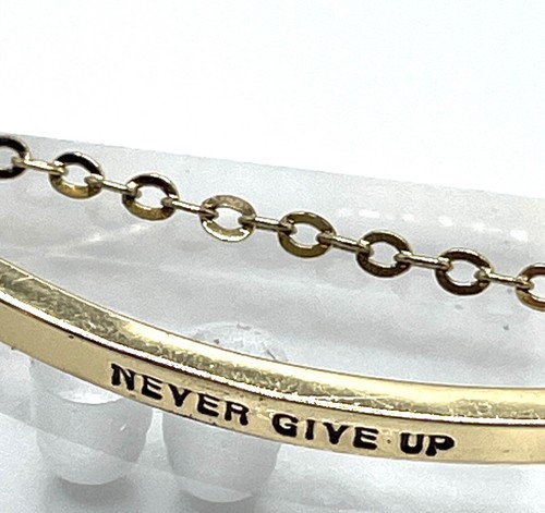 Kitsch Gold Inspirational Mantra Adjustable Bar Bracelet Never Give Up Vintage - Picture 1 of 10