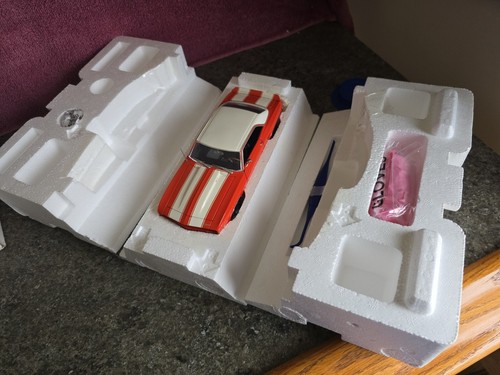 Franklin Mint 1969 Chevrolet Camaro Z/28 RS "ORANGE" LE 1:24 RARE / L@@K! - Picture 20 of 22