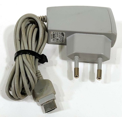 Samsung ATADM10ESE Voyage AC / Dc Adaptateur 5V 0.7A Alimentation Europlug C434 - Photo 1 sur 2