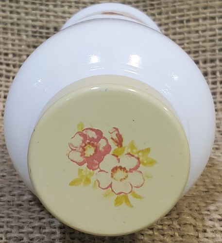 Vintage 4” Collectible Bottle AVON To A Wild Rose Body Powder Milk Glass Jar Lid - Picture 5 of 6