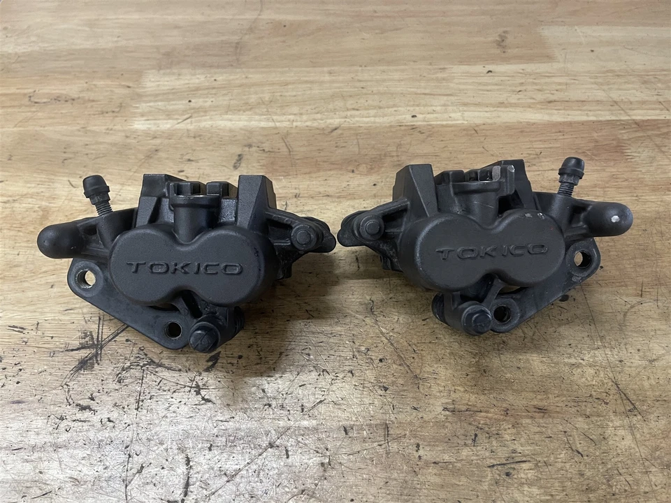 Pinzas de freno delanteras izquierda derecha OEM para Suzuki SV650s SV 650 03 04 05 06 07 08 2006 Foto 2 de 3