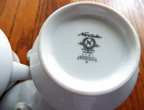 Noritake Bordeaux 3191 Creamer & Sugar with Lid Gold Trim Excellent Condition - Picture 4 of 5