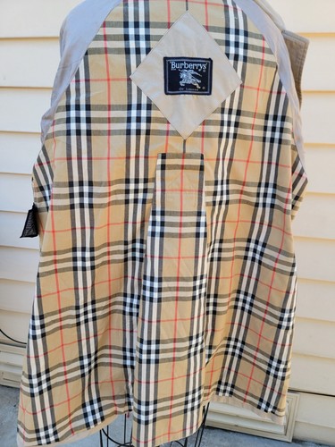 Burberrys Ladies VINTAGE Trench Coat 10 PETITE - Picture 6 of 10