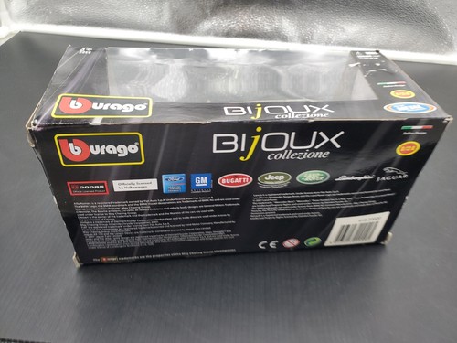 BURAGO RANGE ROVER SCALE 1:24 gold Box Shows Wear See Pictures - Picture 12 of 13