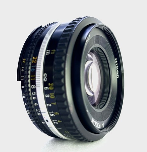 【MINT】Nikon Ai-s AIS Nikkor 50mm f/1.8 MF Pancake Lens for FE2 FM2 F3 #41 - Picture 4 of 22
