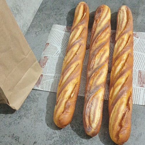 Pane finto in PU modello 1pz baguette chic 45X6X3cm per arredo cucina - Foto 2 di 12