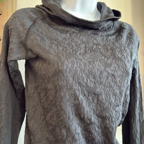 Lululemon Shirt Womens 2/4 Black Rest Less Hoodie Seamless Sporty Pullover - Picture 2 of 8