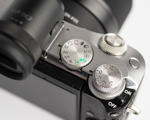 Canon EOS M6 MK I, 24MP Camera + EVF DC2 + Sigma DC DN 16mm & 56mm Lenses. Mint! - Picture 8 of 10