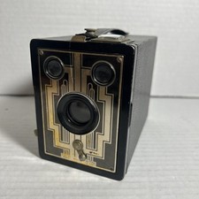 Kodak Brownie Six-20 Model E Art Deco Camera   Shutter Fires, Cranks   Untested