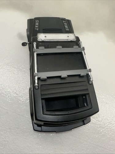 Maisto 1:18 JEEP Rescue Concept SWAT Police Diecast Model SUV - Picture 9 of 9