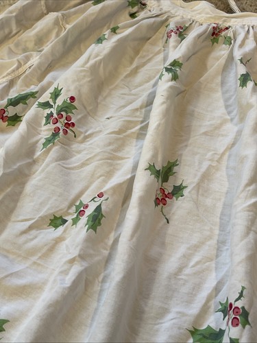 Very Old Christmas Linen Half Apron Wreaths & Holly Thin Cloth & A Bit Tattered - Picture 5 of 14