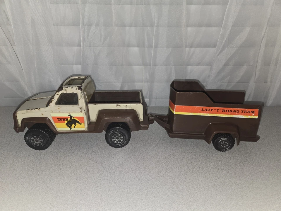 Vintage TONKA 1979 Pickup Truck com Preguiçoso T Equipe de Equitação Brinquedo Reboque de Cavalo - Imagem 2 de 4