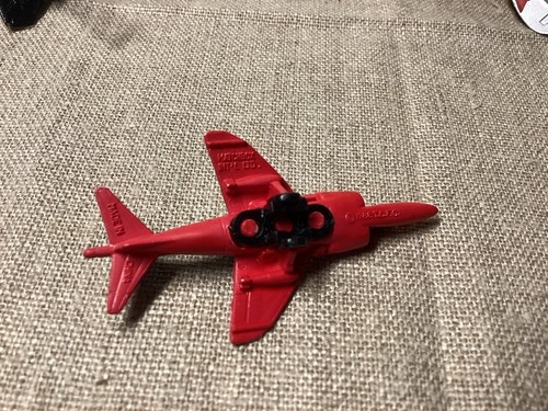 Vintage 1988 Matchbox Ring Raiders Skull Squadron 7 Planes 2 With Posts, 6 Rings - Picture 6 of 12