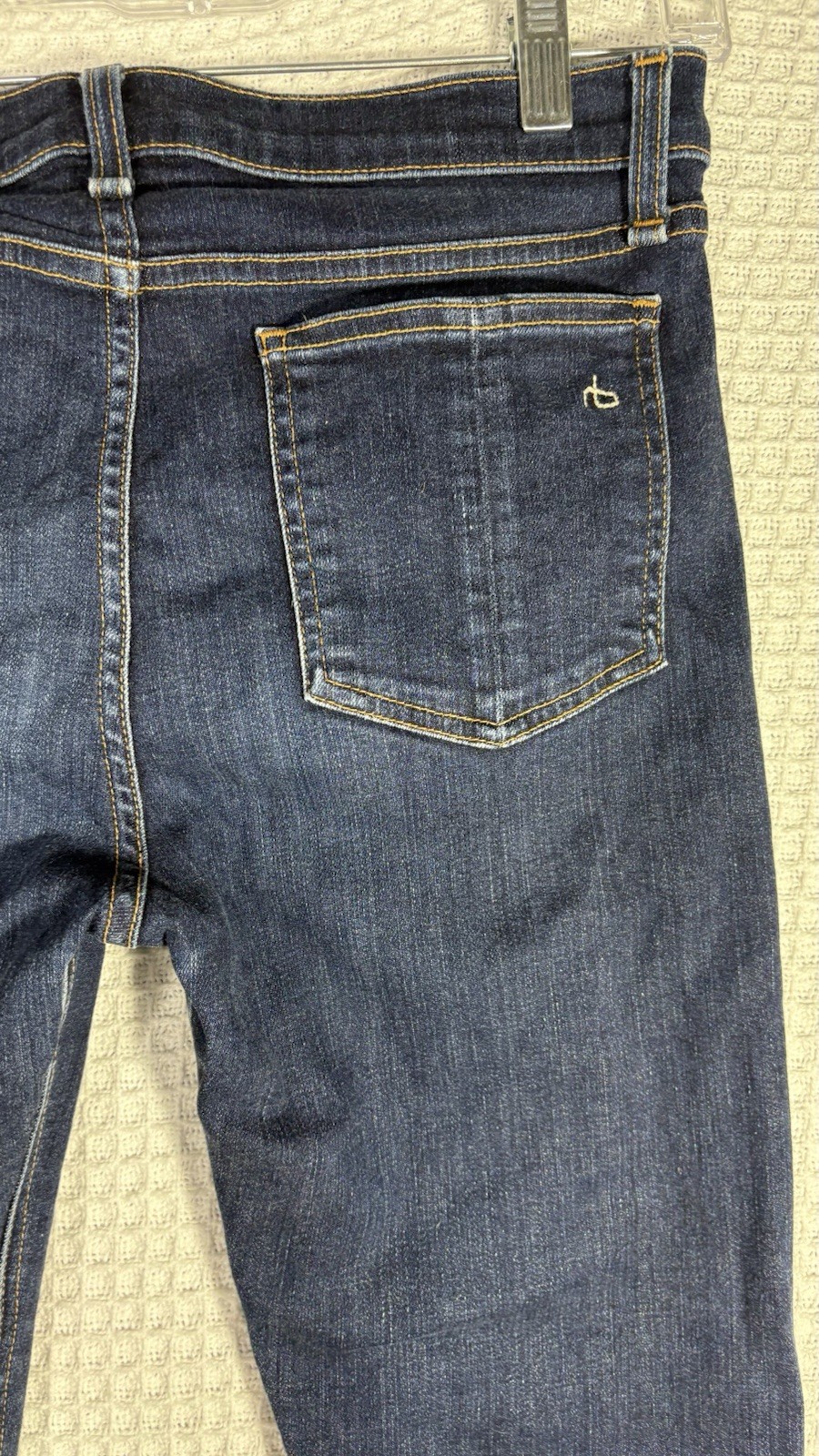 Picture 4 of 11