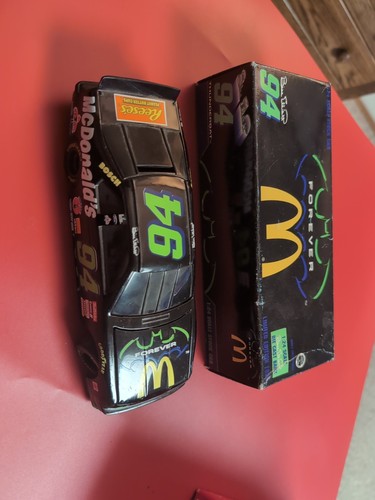 1/24 Action Black Window Bank 1995 nascar #94 Bill Elliott Batman Forever - Picture 2 of 7