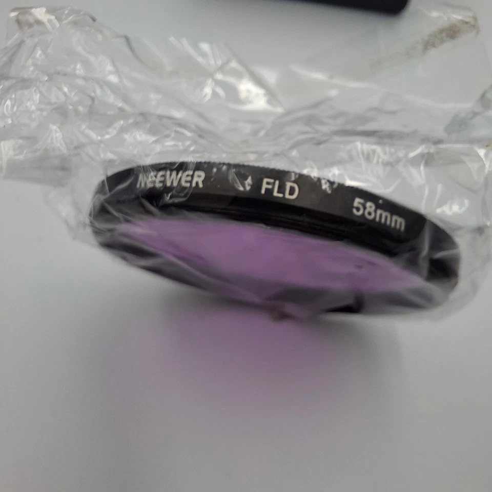 Neewer Sealed X2 58mm Filters CPL + FLD in Case. *VGC*. (refB) - Image 2 of 4
