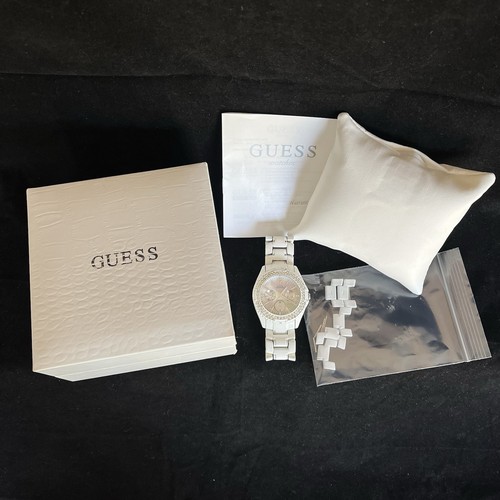 Guess Waterpro Watch White Case Mother Of Pearl Face Metal Adjustable Band Box - Picture 10 of 13