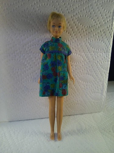 VTG Skipper Doll  Blond /Blue Eyes/1963/No tags in outfit Japan