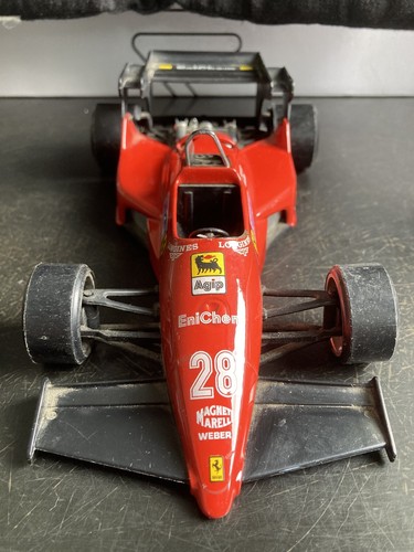 BBURAGO FERRARI 126 C4 GERARD BERGER 1/24 1984 - Foto 4 di 6