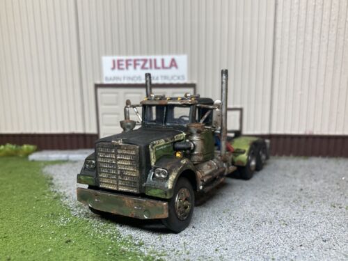 Western Star 4900 1/64 pressofuso arrugginito usurato semi trattore camion fienile trovare DCP - Foto 20 di 22
