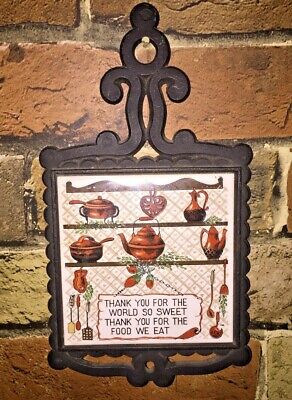 Vnt CAST IRON & TILE TRIVET FM 93 JAPAN OLD COUNTRY KITCHEN Vnt CAST IRON & TILE TRIVET FM 93 JAPAN OLD COUNTRY KITCHEN