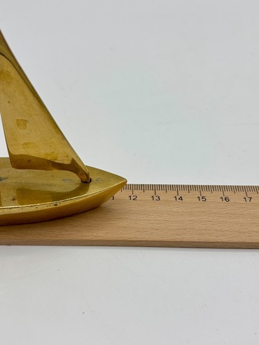 Adorno de velero náutico de latón pequeño de mediados de siglo de colección (8,5 pulgadas) - Imagen 7 de 12