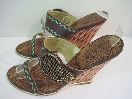 Vicini Women Sandals Woven Bamboo Wedge Heels Leather And Rhinestones Size 40 - Picture 1 of 7