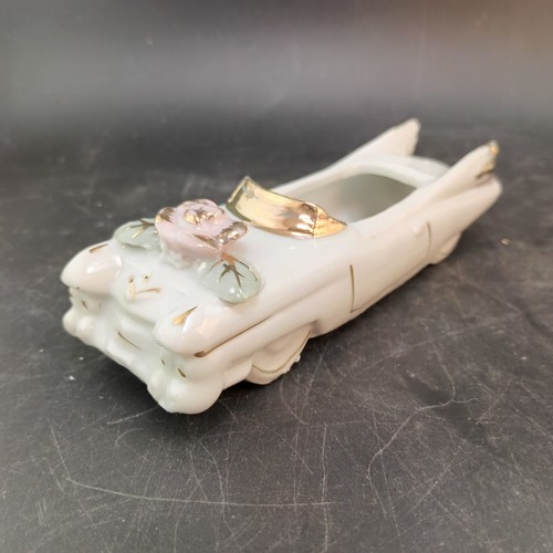 Vintage Gilded Bone China Finned Cadillac Car, Capadimonte Style, Japan - Picture 4 of 10