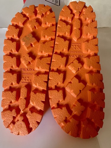 NIB Womens Prada Size 38 EU/8 US Soft Slide Sandals MSRP $460 - Picture 7 of 11
