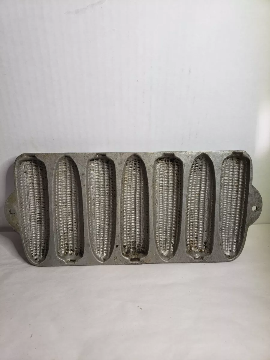 Vintage Wagner Ware 7 Piece Cast Iron Cornbread Pan Marked Made In USA