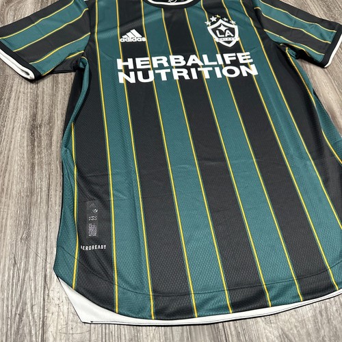 LA GALAXY AWAY AUTHENTIC TRIKOT 2021/22 HERREN GRÖSSEN FARBE GRÜN/SCHWARZ - Bild 5 von 17