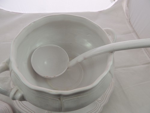 Henriot Quimper France Soup Tureen 4 pc - Picture 4 of 12