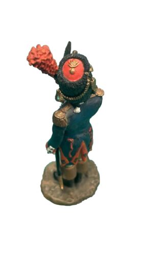 King & Country Napoleonic Old Guard Officer Saluting - Picture 2 of 3