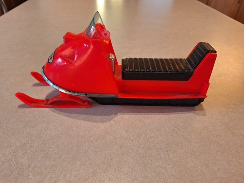 Processed Plastics Ski Bob Snowmobile: Plastic Vintage 1960's Toy: Red - Picture 1 of 19