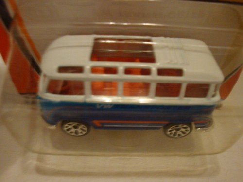Matchbox Highway Heroes VW Transporter Bus Card #12 1:64 Diecast C17-311 - Picture 6 of 11