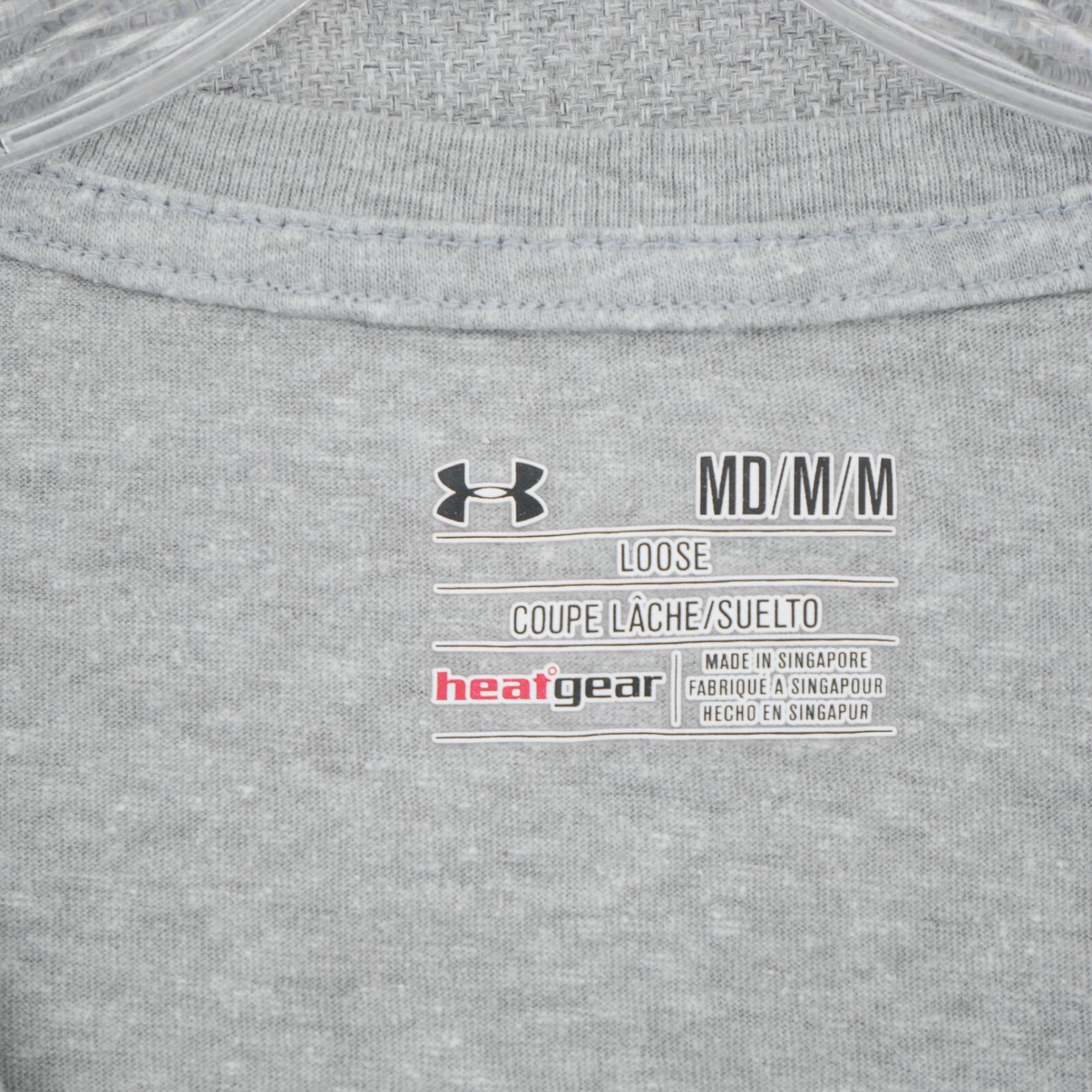 Under armour TShirt Womens M Medium Loose Fit Gray VNeck Short Sleeve