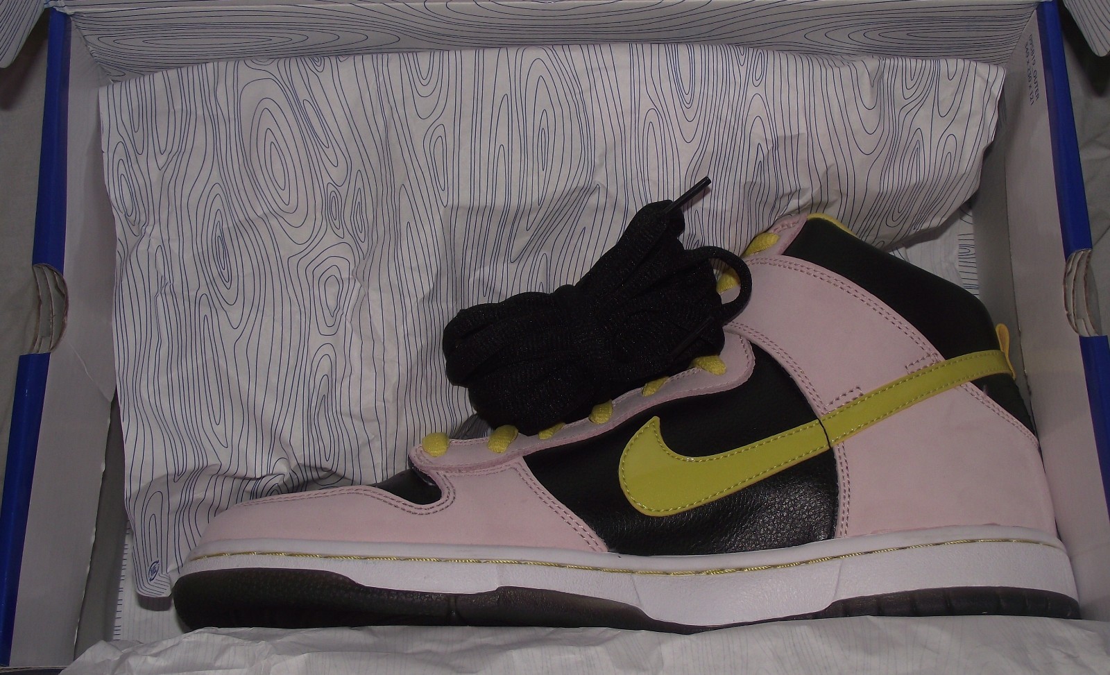 de rares nike sb salut dunk salut sb prime miss piggy uk10 skate board sk8 (tz jordan) bnib c44cad de rares nike sb salut dunk salut sb prime miss piggy uk10 skate board sk8 (tz jordan) bnib c44cad
