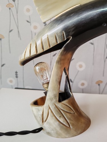 Vintage Carved Horn Lamp In Shape Of Flying Bird - Picture 5 of 6