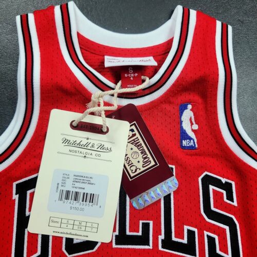 100% Authentic Michael Jordan Mitchell Ness 97 98 Bulls Jersey S4 Boys Preschool - Picture 4 of 6