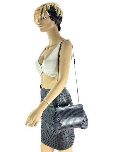 FENDI Vintage Black Leather Crossbody Shoulder Bag Made in Italy Authenticated - Picture 15 of 16