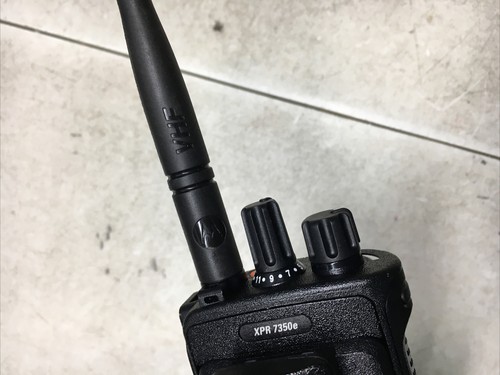 Motorola XPR7350e VHF MotoTRBO DMR Digital Portable Two Way Radio AAH56JDC9WA1AN - Picture 13 of 16