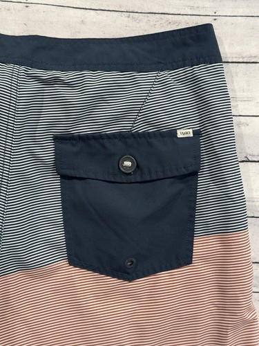 VUORI Mens Board Shorts Sz 34 Blue Red Striped Unlined Stretch Beach Outdoor - Picture 14 of 16