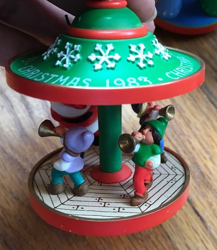 6 Vintage Hallmark Carousel Ornaments Set 1979 to 1983 - Picture 8 of 8