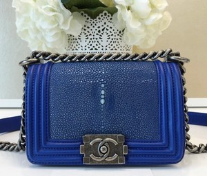 chanel cobalt blue bag