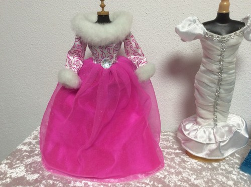 Konvolut Sammlung Lot Vintage Modern Barbie Kleidung - Foto 2 di 4