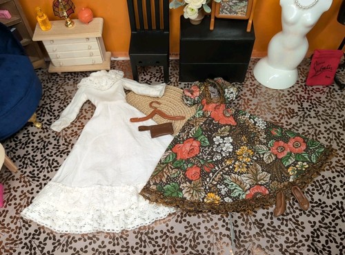 Vintage Barbie Clone Outfit - Kleid & Unterkleid, Handtasche, braune Schuhe, Hänger - Bild 5 von 24